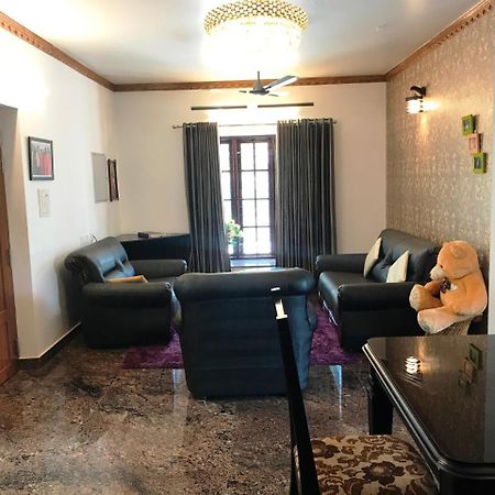 Beersheba Three Bed Room A/C Apartments Thiruvananthapuram Εξωτερικό φωτογραφία