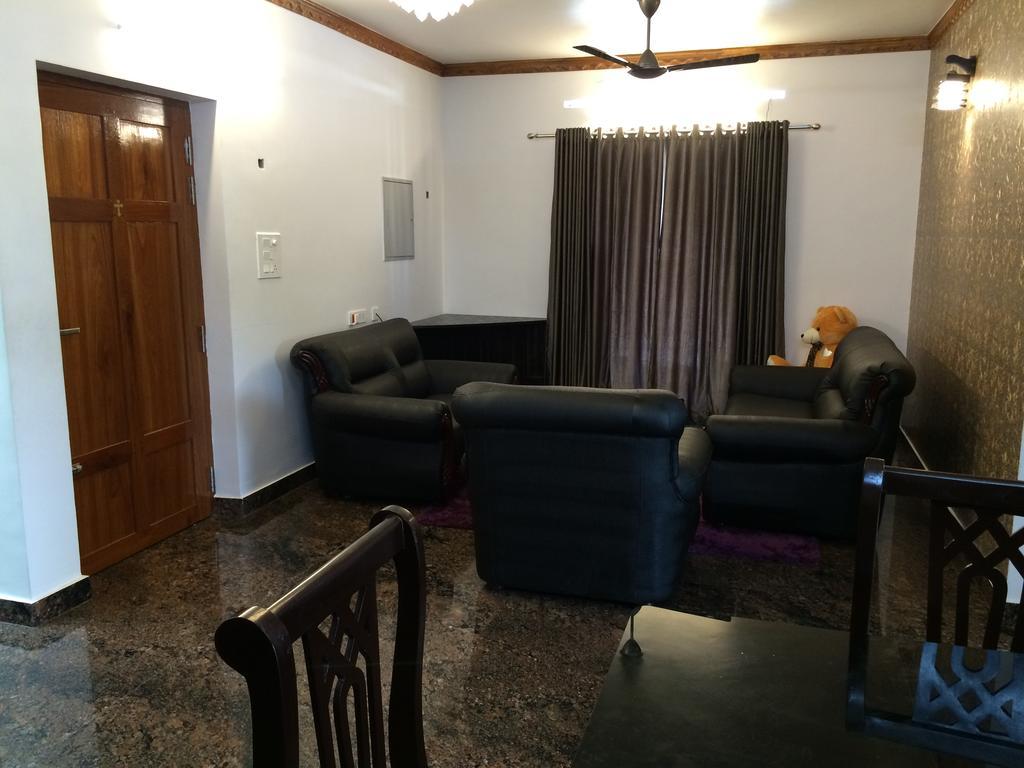 Beersheba Three Bed Room A/C Apartments Thiruvananthapuram Εξωτερικό φωτογραφία