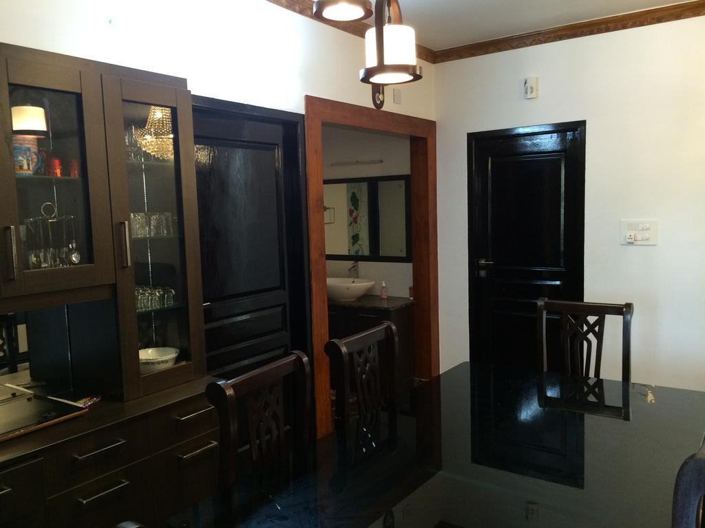 Beersheba Three Bed Room A/C Apartments Thiruvananthapuram Εξωτερικό φωτογραφία