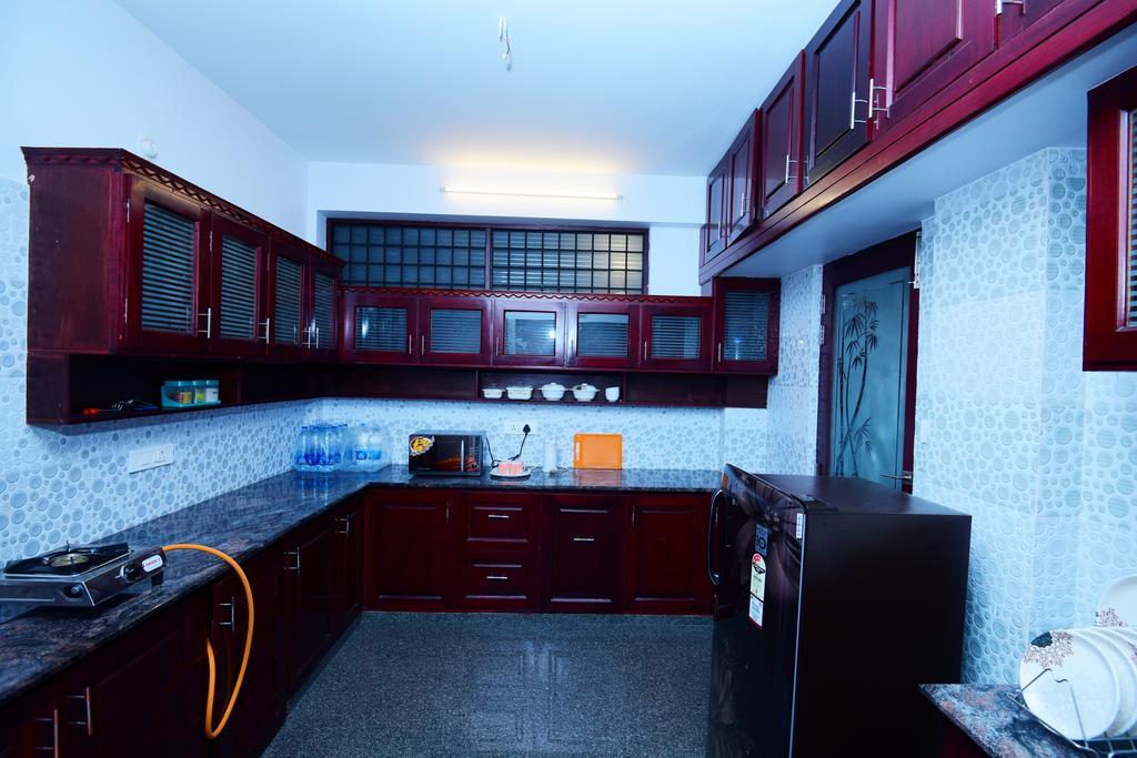 Beersheba Three Bed Room A/C Apartments Thiruvananthapuram Εξωτερικό φωτογραφία