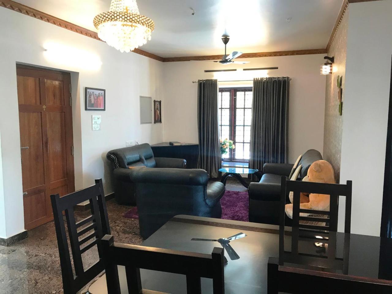 Beersheba Three Bed Room A/C Apartments Thiruvananthapuram Εξωτερικό φωτογραφία