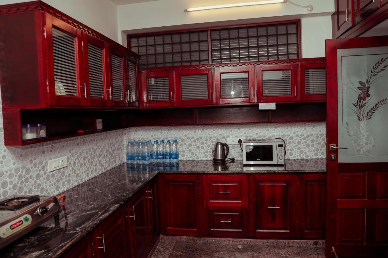 Beersheba Three Bed Room A/C Apartments Thiruvananthapuram Εξωτερικό φωτογραφία